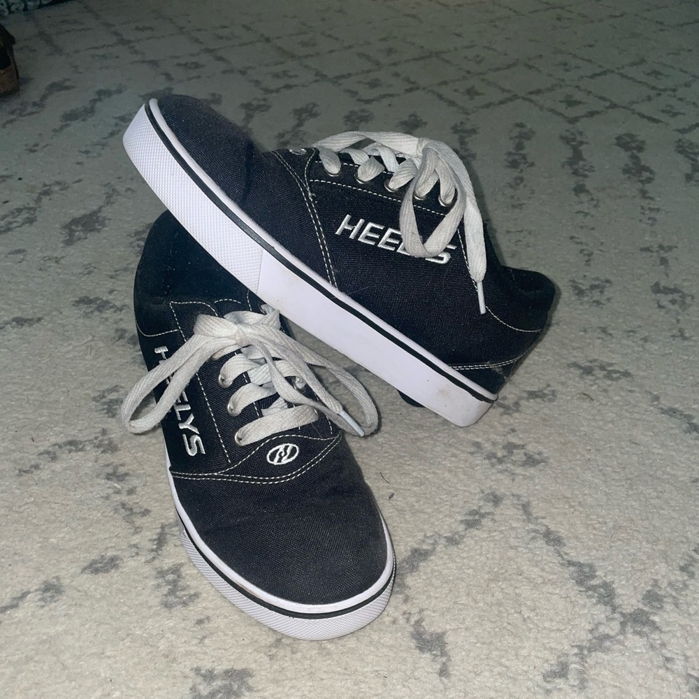 HEELYS